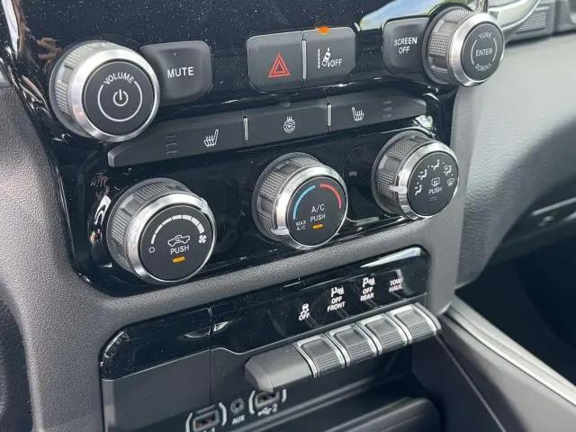 2026 Ram 1500 Big Horn Crew Cab 4x4 57 Box