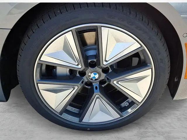 2026 BMW i4 xDrive40