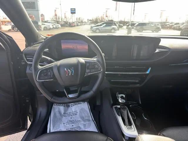 2024 Buick NV Avenir FWD