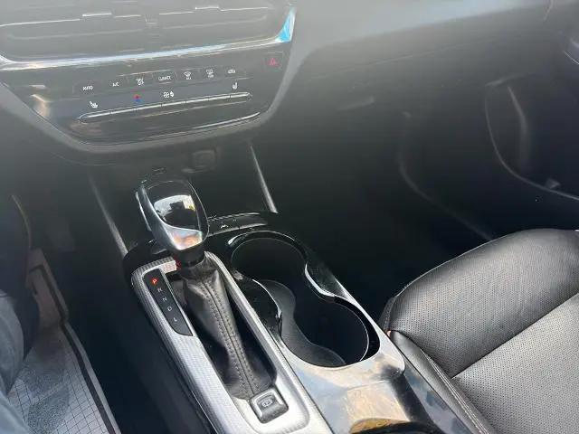 2024 Buick NV Avenir FWD