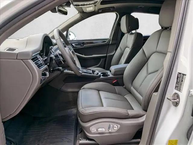 2025 Porsche Macan Macan