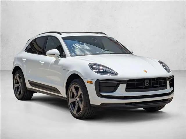 2025 Porsche Macan Macan
