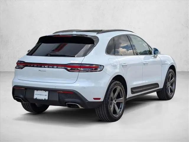2025 Porsche Macan Macan