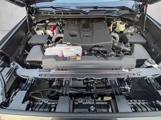 2026 Toyota Tundra Limited CrewMax 5.5' Bed