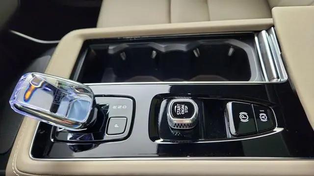 2026 Volvo XC90 Plug-In Hybrid Plus, T8 AWD, Electric/Gasoline, Bright, 7 Seats
