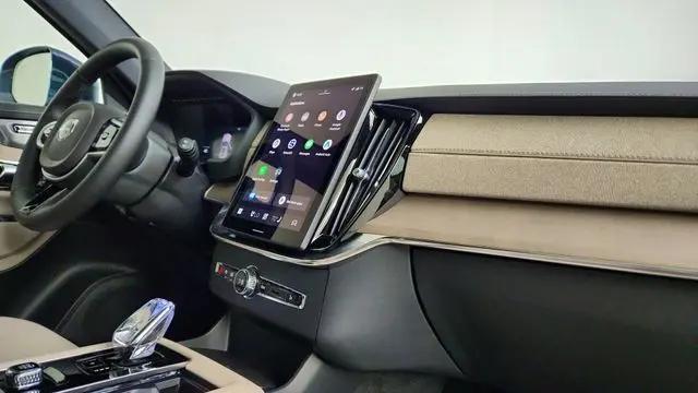 2026 Volvo XC90 Plug-In Hybrid Plus, T8 AWD, Electric/Gasoline, Bright, 7 Seats