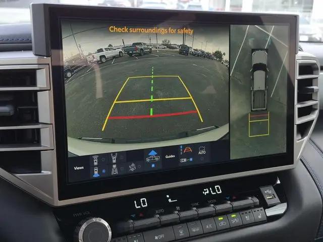 2026 Toyota Tundra Platinum CrewMax 5.5' Bed