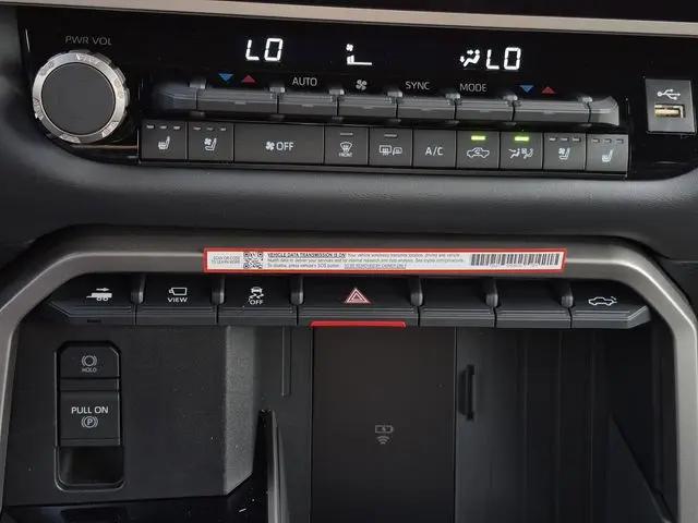 2026 Toyota Tundra Platinum CrewMax 5.5' Bed