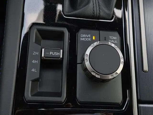 2026 Toyota Tundra Platinum CrewMax 5.5' Bed