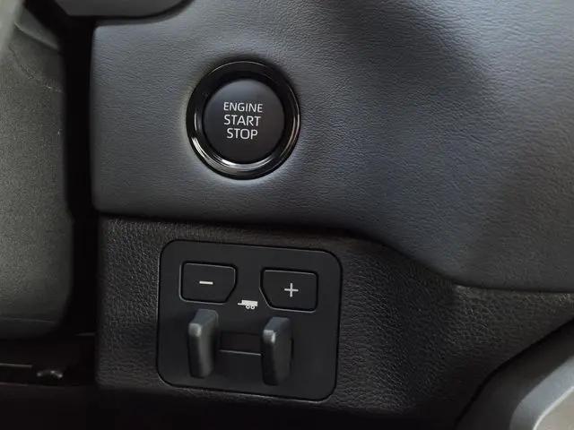 2026 Toyota Tundra Platinum CrewMax 5.5' Bed