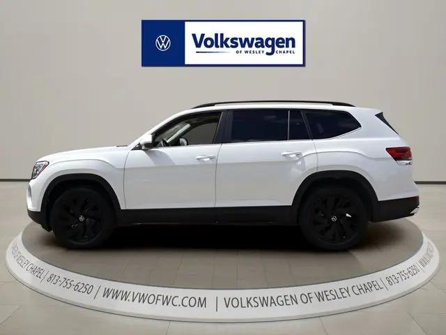 2026 Volkswagen Atlas SE with Technology