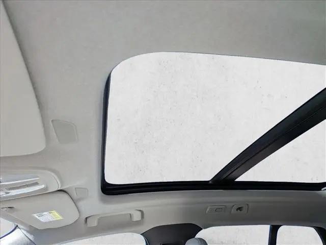 2026 Volvo XC40 Plus, B5 AWD Gas (mild hybrid), Dark