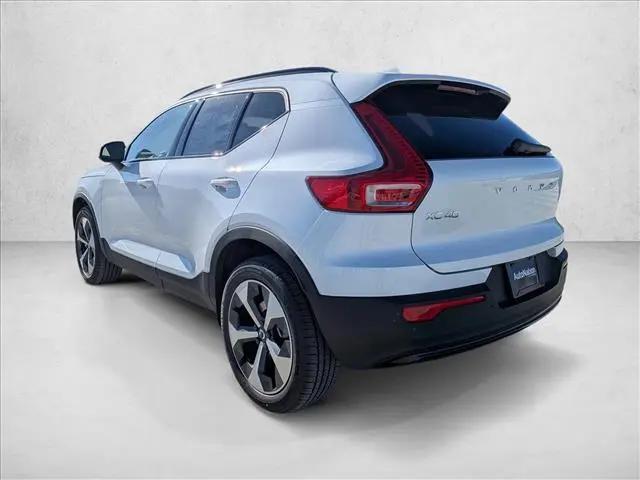 2026 Volvo XC40 Plus, B5 AWD Gas (mild hybrid), Dark