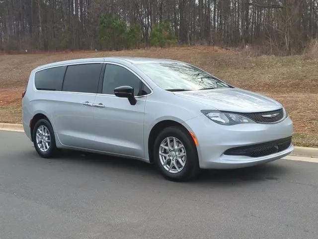 2026 Chrysler Voyager LX