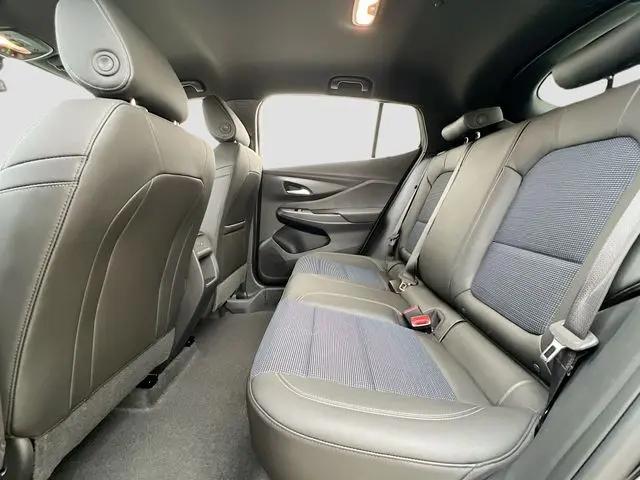 2026 Buick NV Preferred FWD