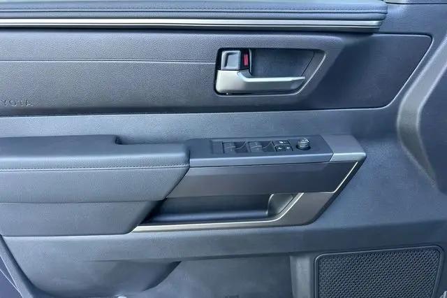 2026 Toyota Tundra SR5 CrewMax 5.5' Bed