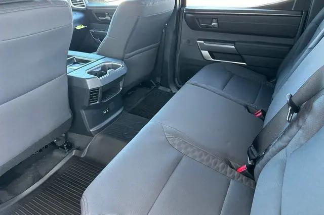 2026 Toyota Tundra SR5 CrewMax 5.5' Bed