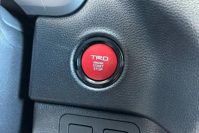 2026 Toyota Tundra SR5 CrewMax 5.5' Bed