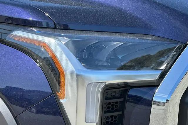 2026 Toyota Tundra SR5 CrewMax 5.5' Bed