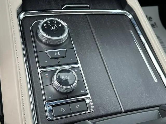 2023 Ford Expedition Platinum