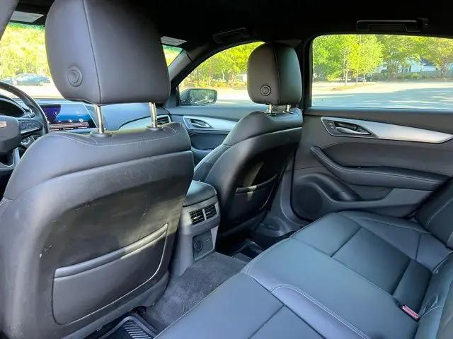 2022 Cadillac CT5 Luxury