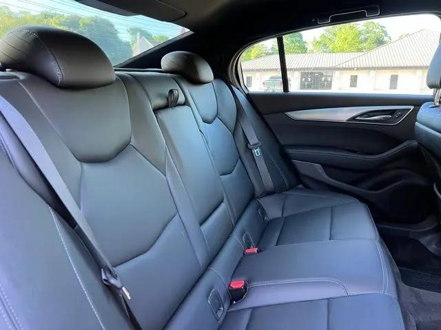 2022 Cadillac CT5 Luxury