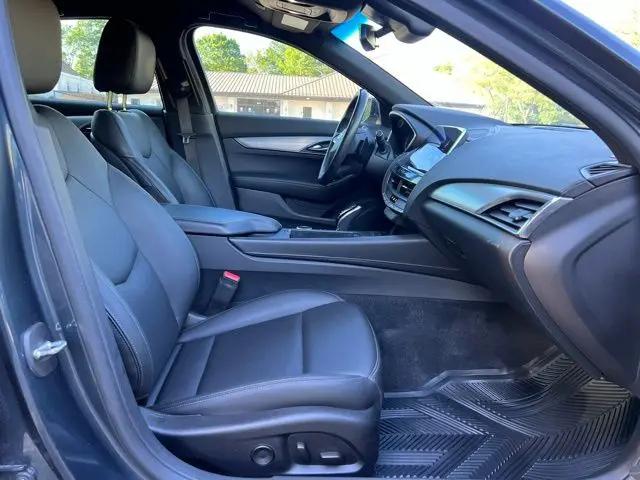 2022 Cadillac CT5 Luxury