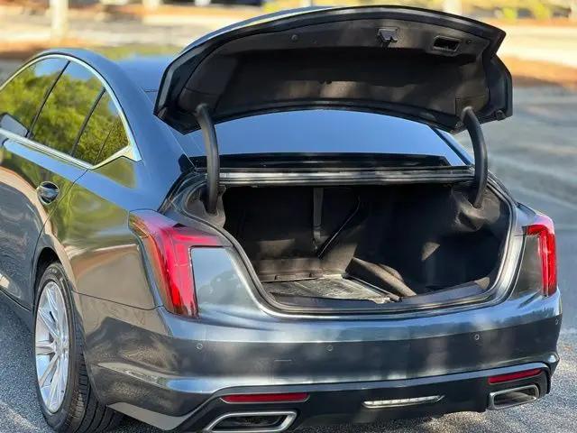 2022 Cadillac CT5 Luxury