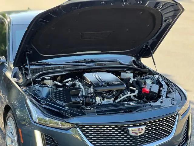2022 Cadillac CT5 Luxury