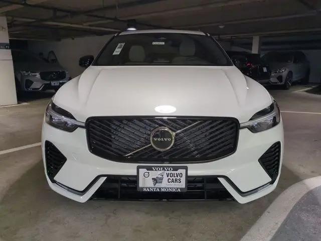 2026 Volvo XC60 B5 Core