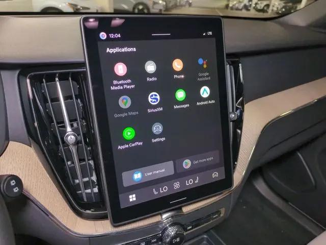 2026 Volvo XC60 B5 Core