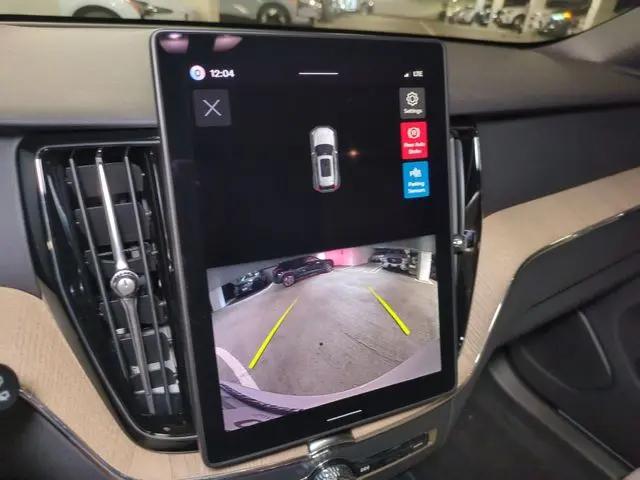 2026 Volvo XC60 B5 Core