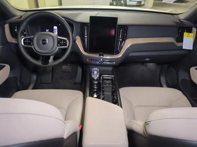 2026 Volvo XC60 B5 Core