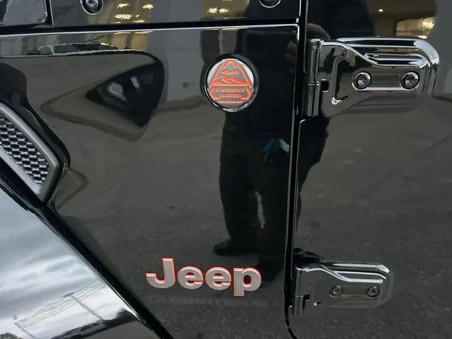 2026 Jeep Gladiator Sport