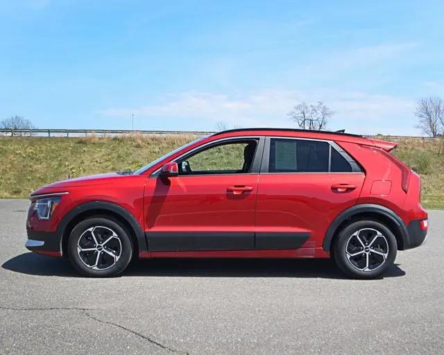2025 Kia Niro EX