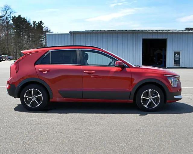 2025 Kia Niro EX