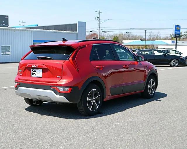 2025 Kia Niro EX