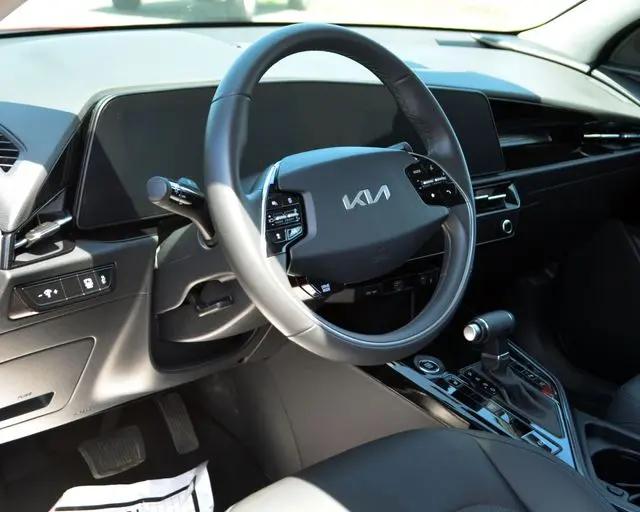 2025 Kia Niro EX