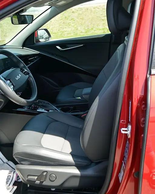 2025 Kia Niro EX