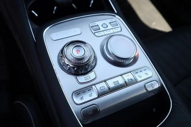 2024 Genesis G90 3.5T e-SC AWD