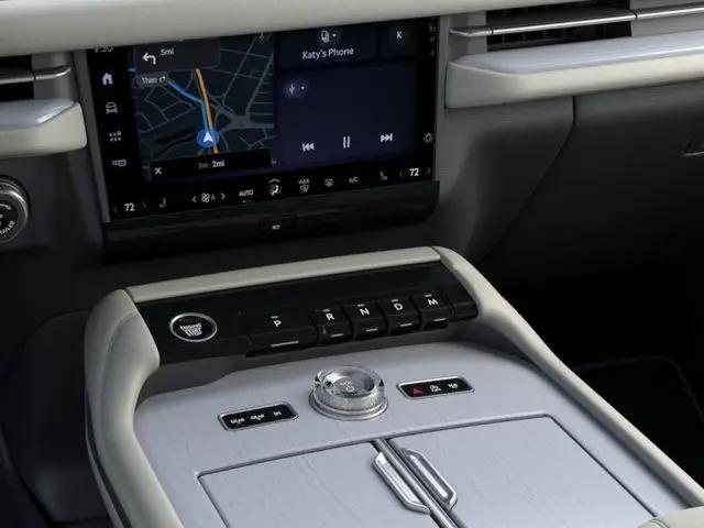2026 Lincoln Navigator Premiere