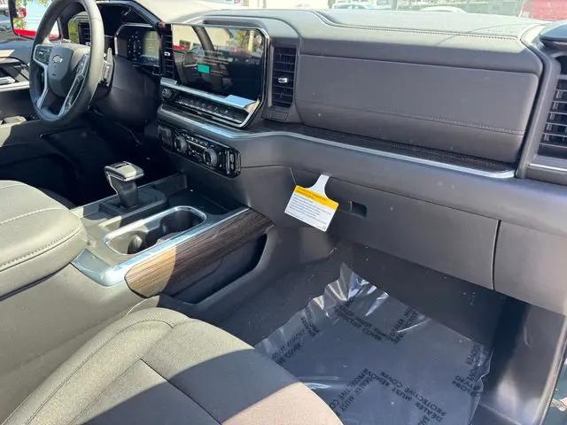 2026 Chevrolet Silverado 1500 2WD Crew Cab Short Bed LT