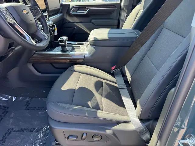 2026 Chevrolet Silverado 1500 2WD Crew Cab Short Bed LT