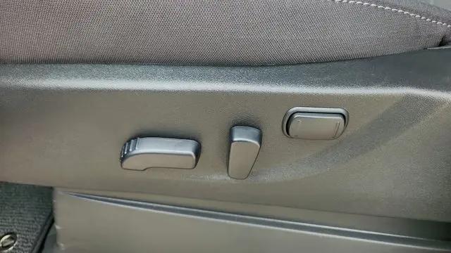 2026 Nissan Frontier Crew Cab SV 4x2