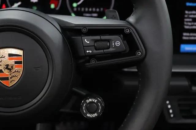 2026 Porsche 911 Carrera GTS Cabriolet
