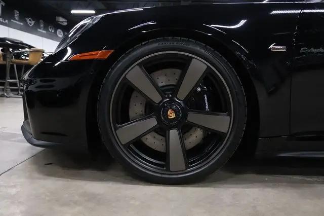 2026 Porsche 911 Carrera GTS Cabriolet