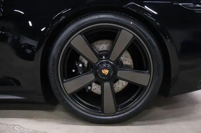 2026 Porsche 911 Carrera GTS Cabriolet