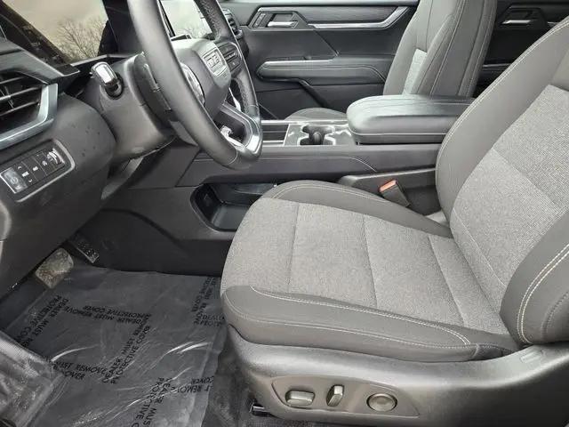 2025 GMC Acadia AWD Elevation