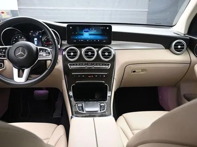 2022 Mercedes-Benz GLC SUV