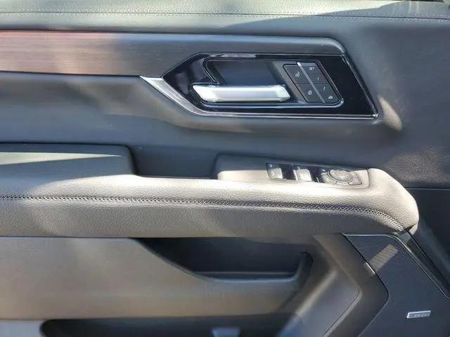 2026 GMC Yukon XL 4WD Denali